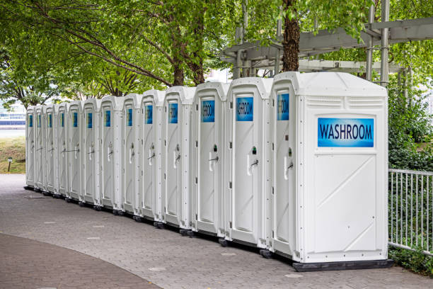 Best Porta potty delivery and setup  in Medina, WA